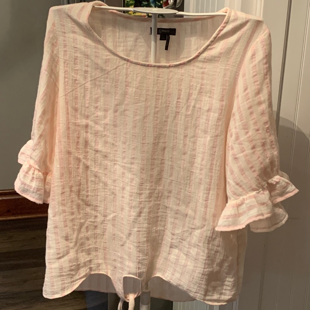 &merci tie front striped ruffle sleeve top. Worn about 4x